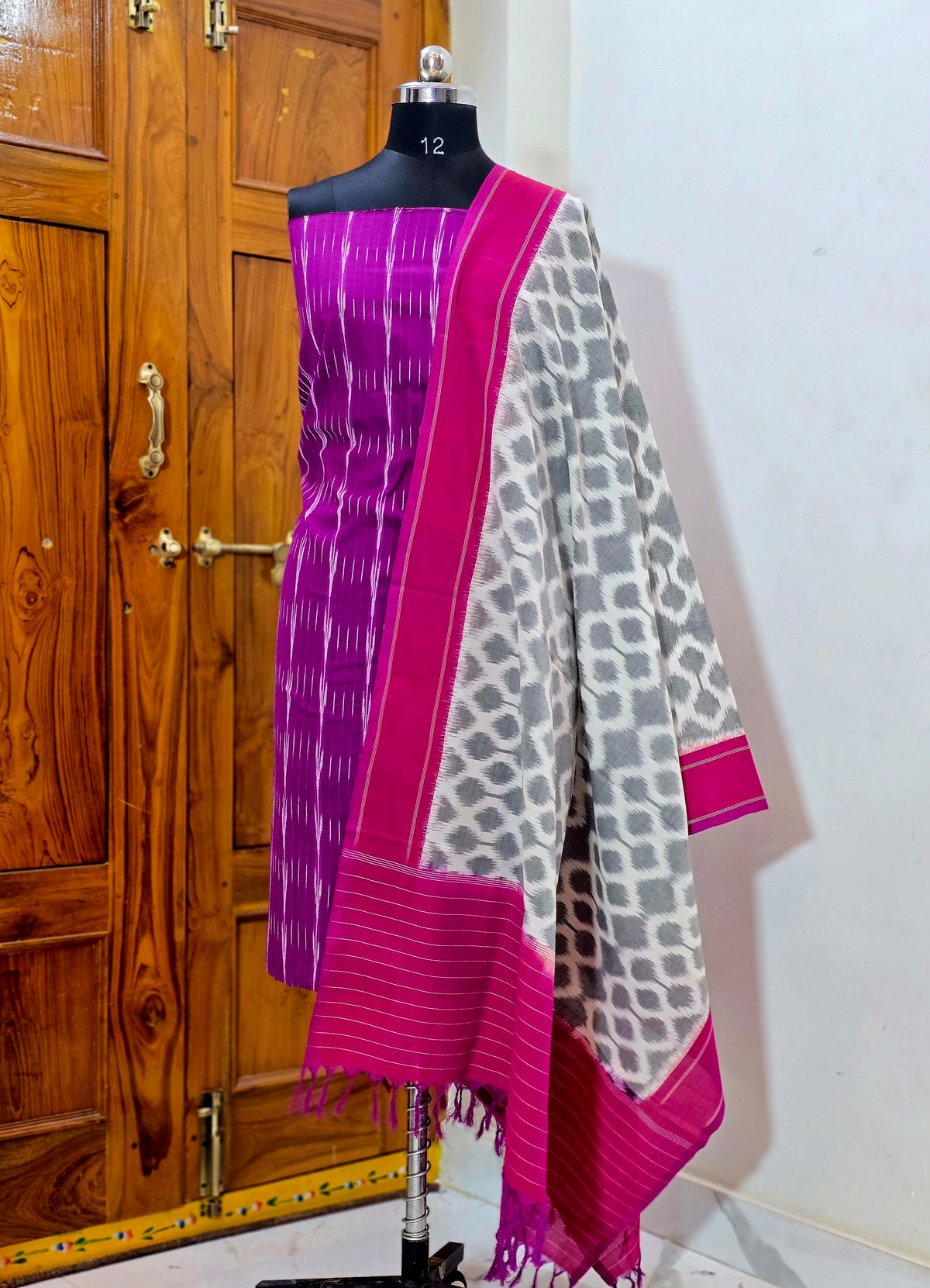 DOUBLE IKAT SUITS