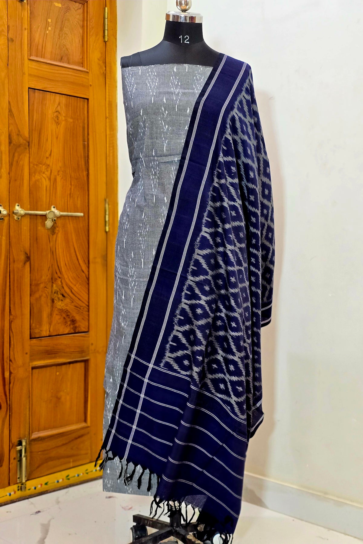 DOUBLE IKAT SUITS