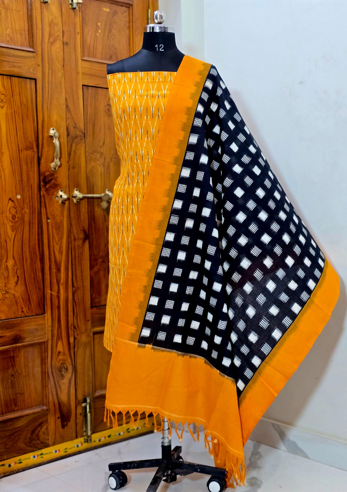 DOUBLE IKAT SUITS