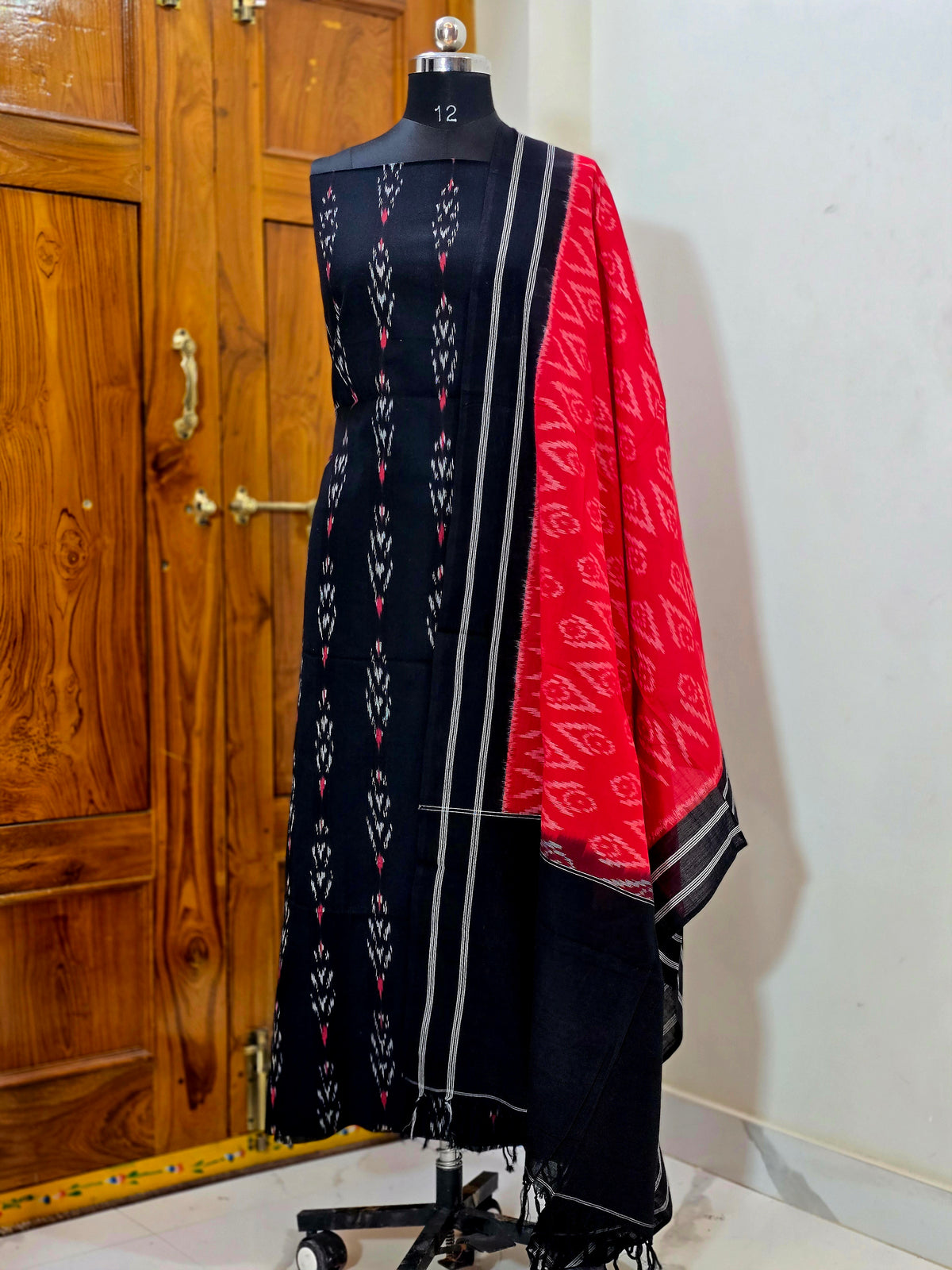 DOUBLE IKAT SUITS