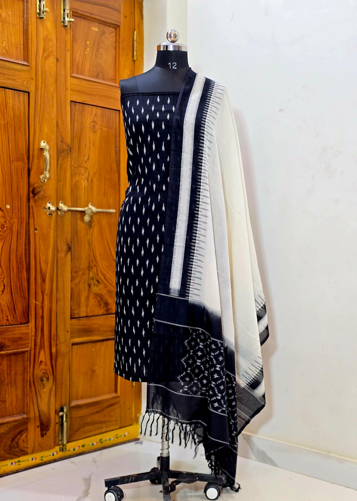 DOUBLE IKAT SUITS