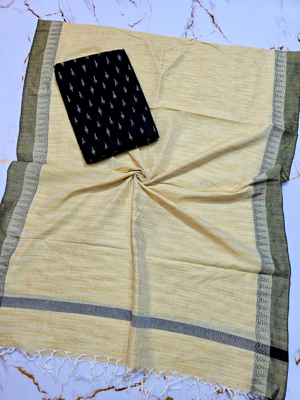 KHADI DUPPATA WITH IKAT