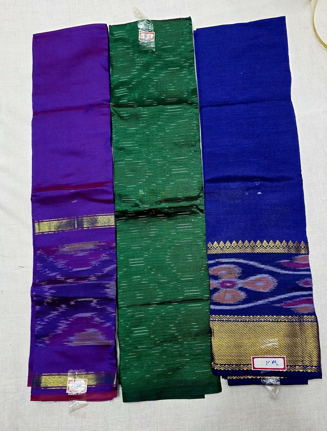 VARALAKSHMI VRATAM SPECIAL – PATTU BY COTTON BLOUSE PIECES | PACK OF 10 – ₹1,499